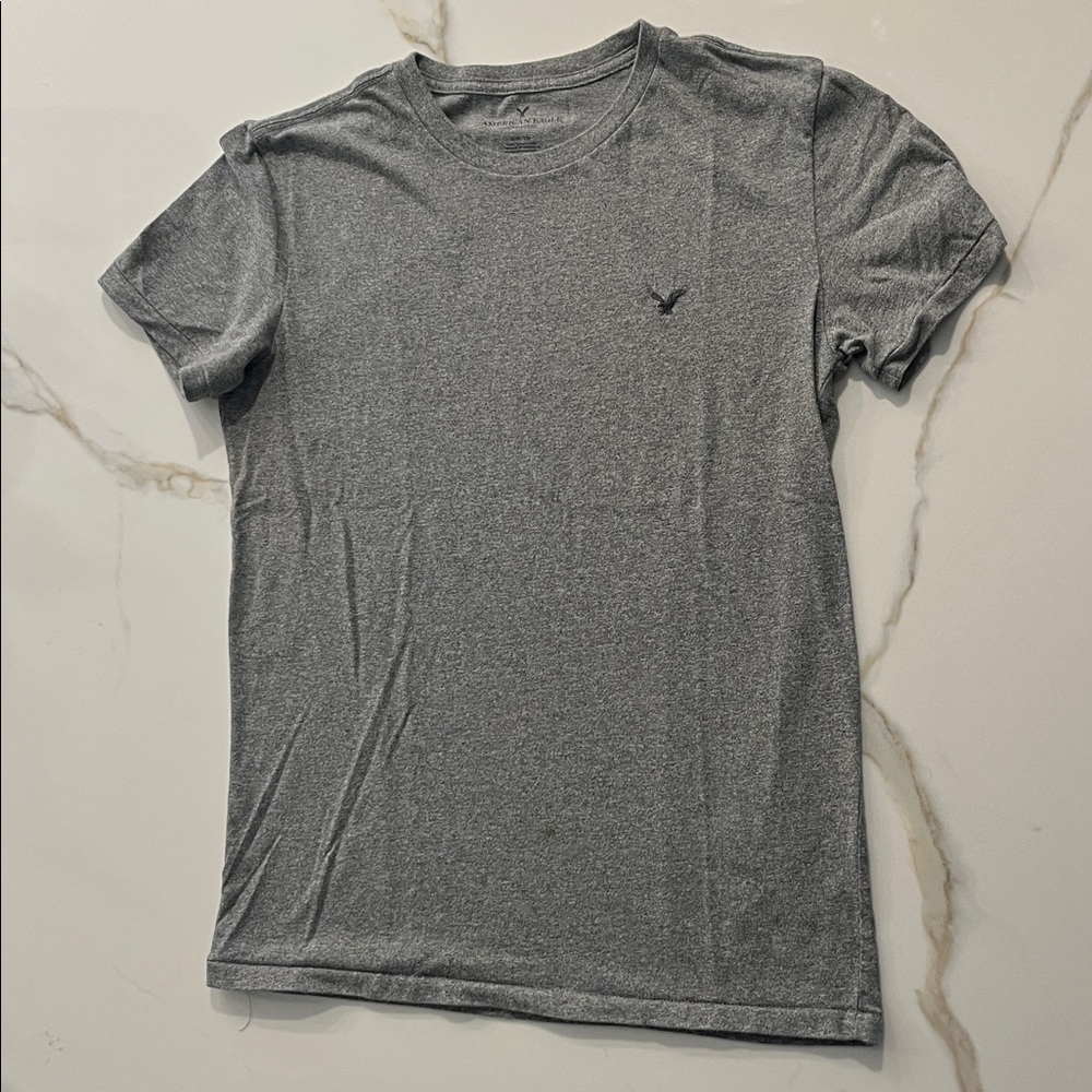 American Eagle Outfitters Heather Gray Tee